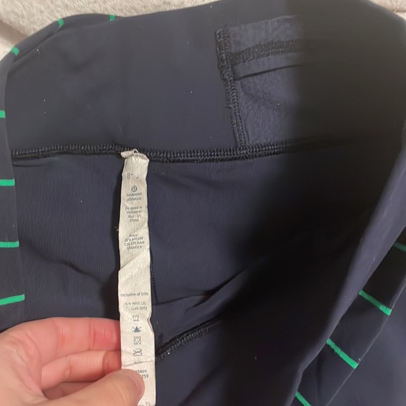Navy and green detailed Lululemon yoga pants - Picture 4 of 5
